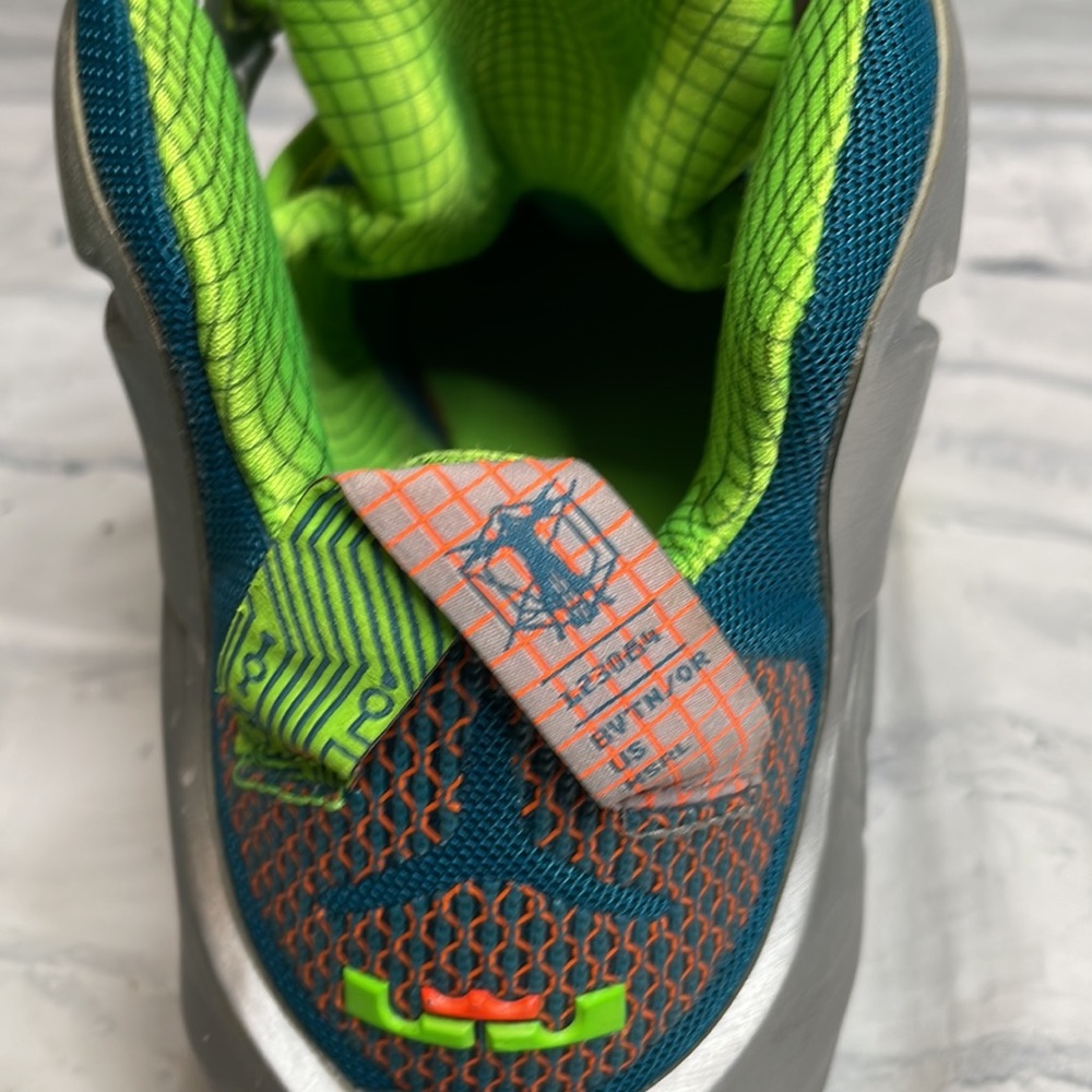 LeBron 12 GS Trillion Dollar Man10.5 - Picture 13 of 16